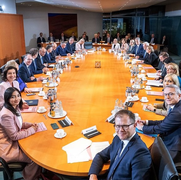 Federal minister leaves German Cabinet before July 1?